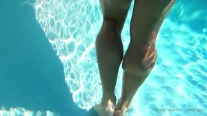 Some underwater big muscle action lots of calves and foot footage