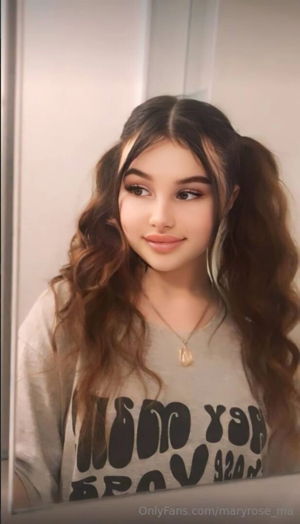 Sweet brunette veronica_sexhelper waiting for you to show you a real part 107 