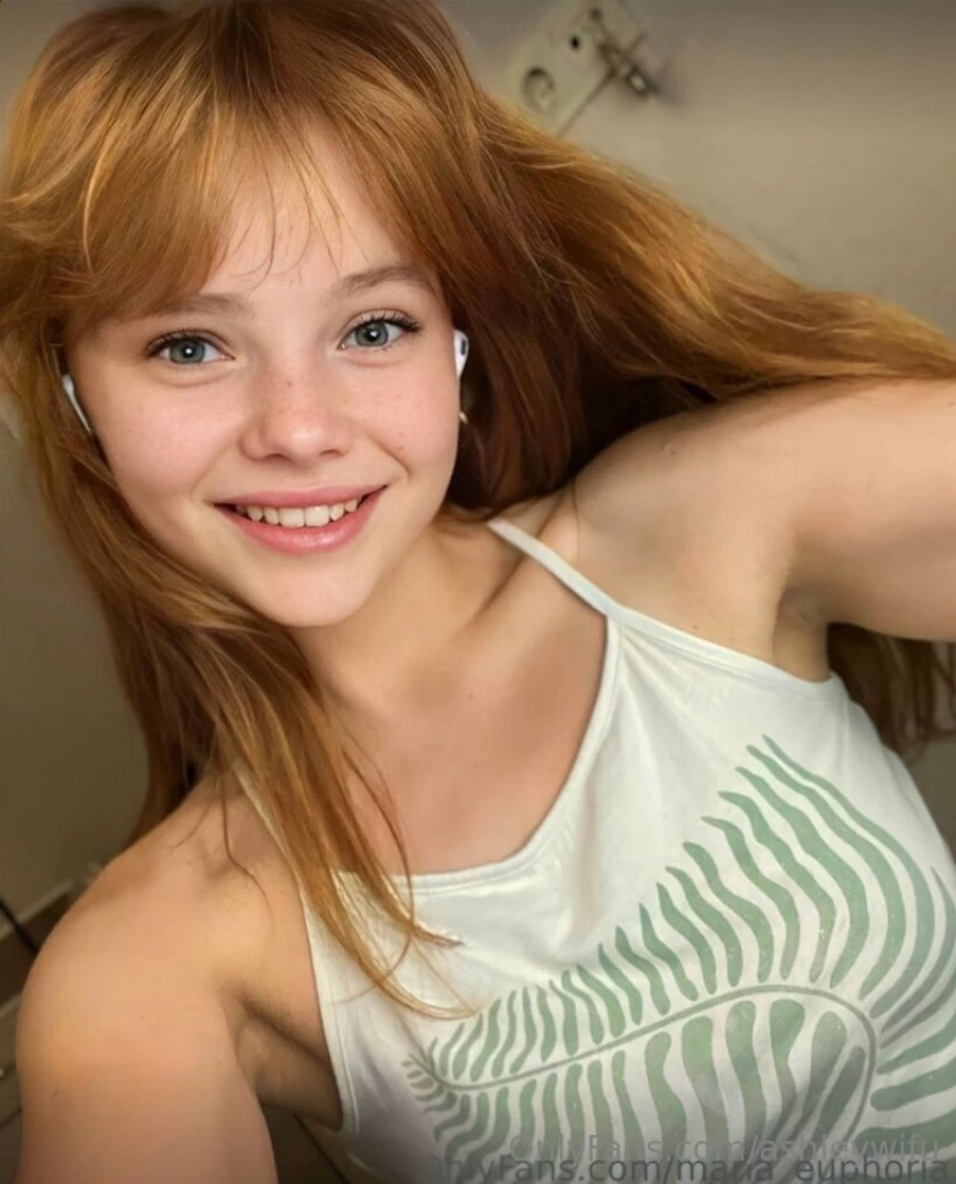 Sexy maria_euphoria her tight pink pussy will make you cum non-stop part 4 