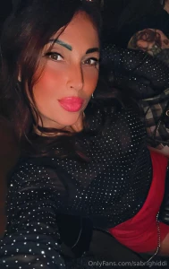 Sono bagnata vieni ad aiutarmi