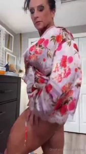 It s thursday can i give you something to quench your thirst