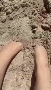 Beach bums part 4