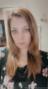 This rain makes me want to stay in bed all day like if you d fuck