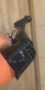 Who s a fan of latex thigh high boots
