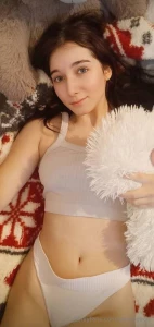 Your little oli your little oli right now wet she wants to fill her part 86