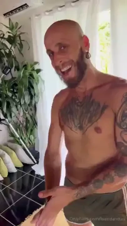 V deo completo com o augustxxl com muita qu mica muito tes o e muito 