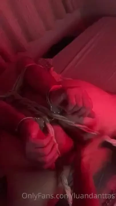 Cliente submisso levando caralho no cu 