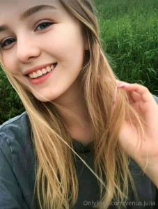 Free subscription arniluck this girl arniluck a real hurricane big fan part 244