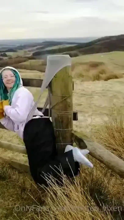 On the fence this was a bit of a fail my panties were tooo stretchy so 