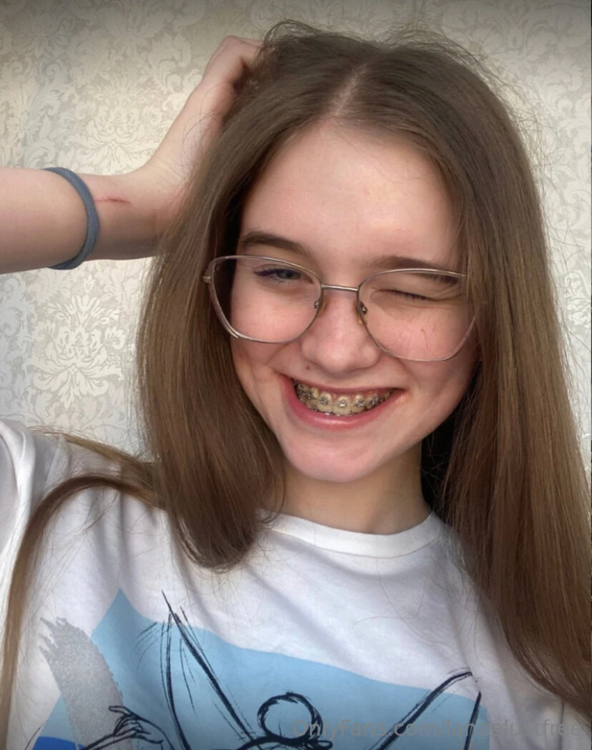 Sly_fox_naughty 20- - wet princess wants to share her real devilish 