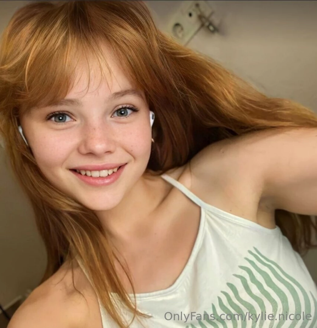 Sexy maria_euphoria her tight pink pussy will make you cum non-stop part 249 
