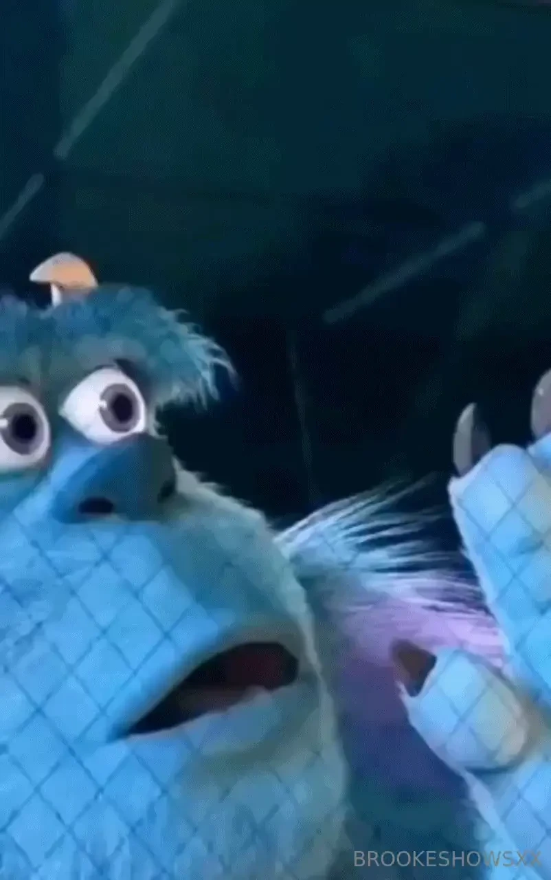 I couldnt believe it either my pussy swallowed the whole vibe tip here 