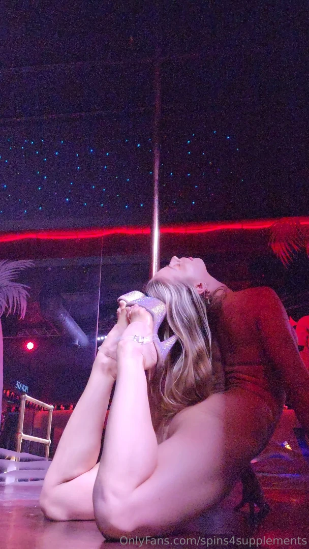 Contortionist-in-training 