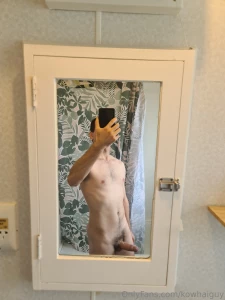Feeling cheeky b4 a shower