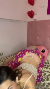 Mayadollxx mayadollxx i will give you gifts so you can play with me so part 23