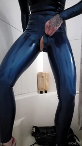 Ever wondered what it s like to wear a latex catsuit let me know if