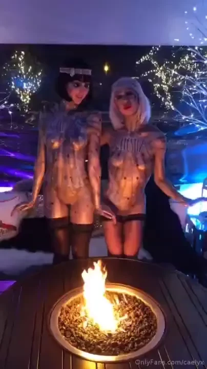 Warming up by the fire with chelseathepale last night 