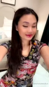 How does this dress look on me part 4