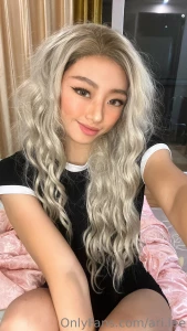 Anyone still up dm me