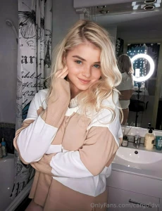 Show this shy girl rosie_wettie what you d like to do with her you ll part 279