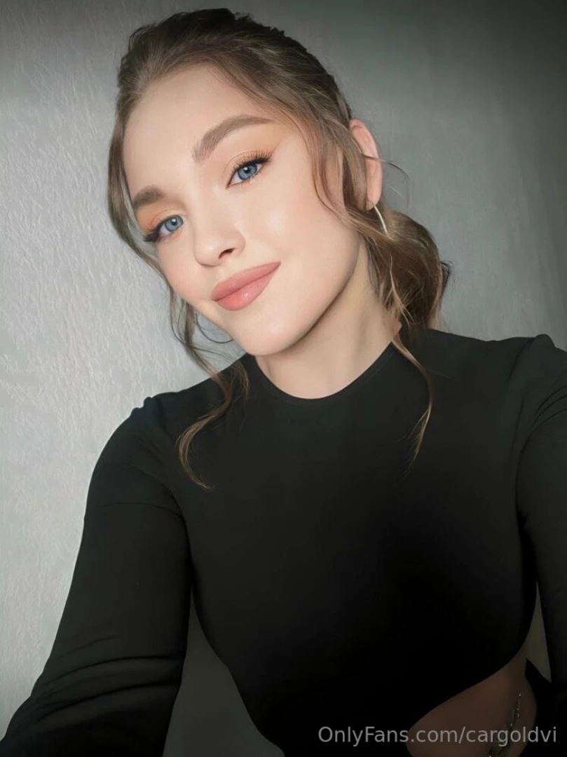 Cuteface smiley queen evarainnn is for playing dirty truth or dare part 1 