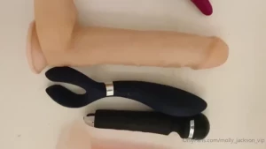 Do you want to see how i m using all my toys you can choose any and i