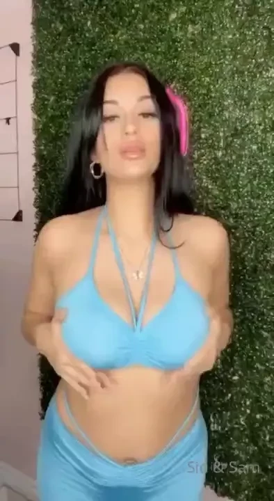 My pussy is dripping rn dm me and ask to see 