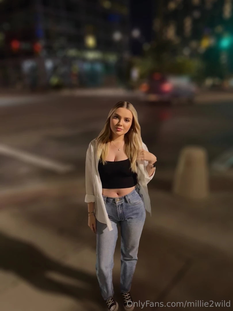 Your dream girl but better 