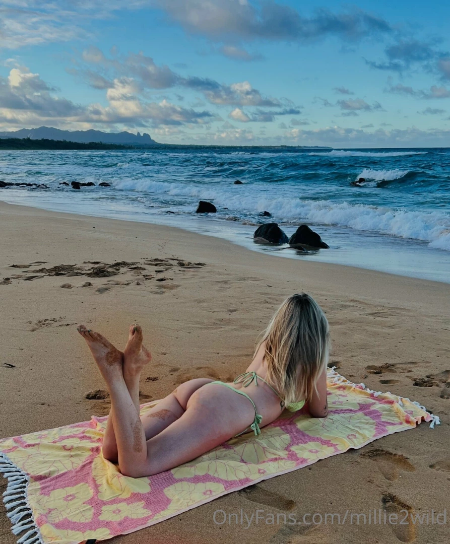 I got the cutest beach bum 