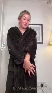 Guys be sure to follow me on all my socials link is in my bio zoerhode