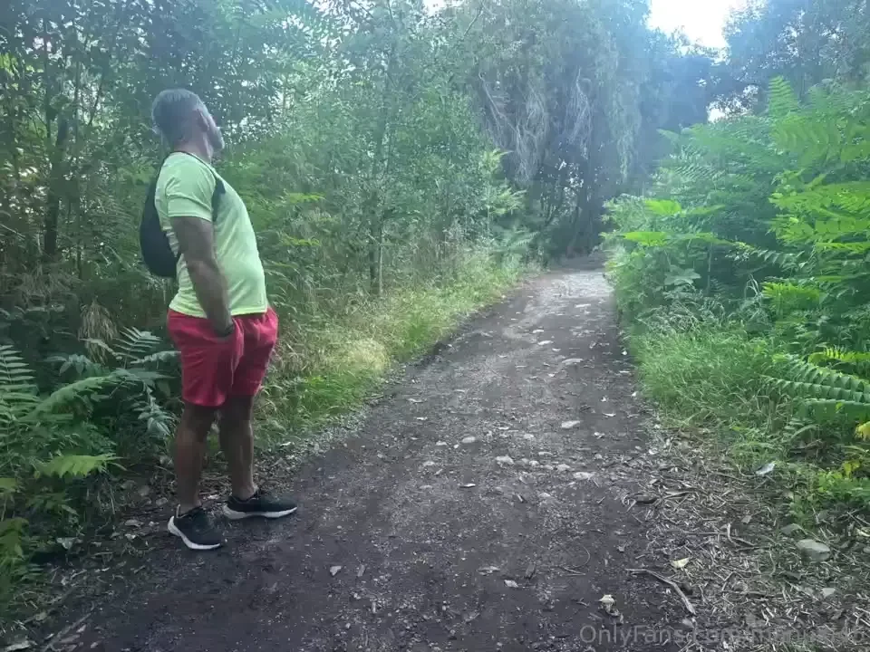 D a de cruising por aqu hoy cruising daddy bare airelibre nudista 