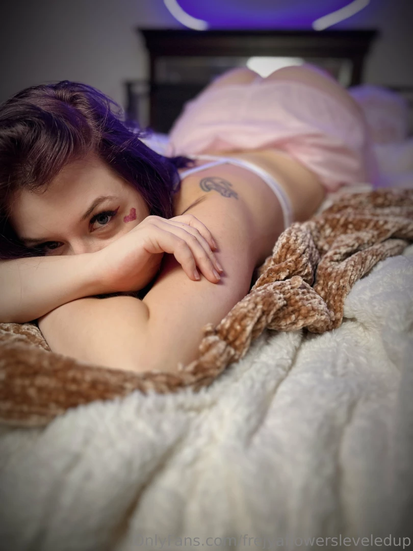 Ni-night love see you bright and early with something special 