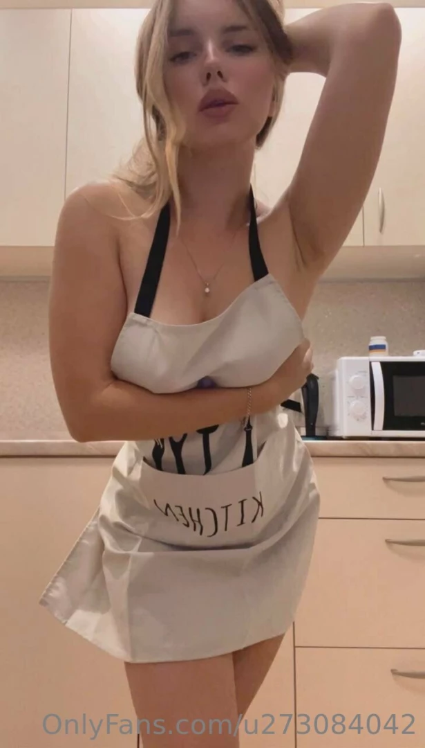 Oday i m cooking a delicious dinner would you like to be my main 