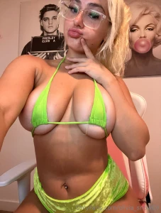 Fingering my tight pussy feels so good when i know i could get caught part 9