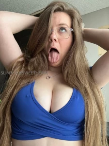 Doesn t my tongue make a good target for your cum