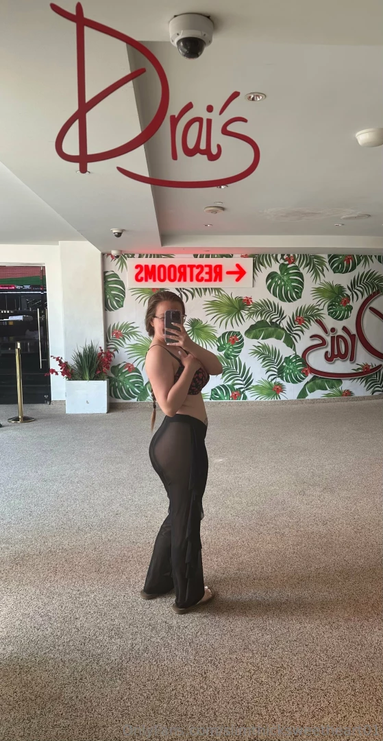 Just a photo i took at the beach party over the weekend 