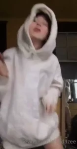 Elliedazee1 part 38