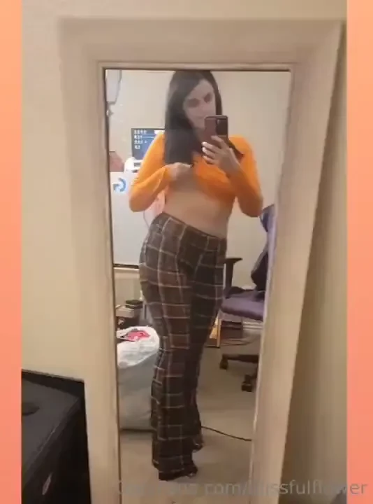 I was looking sooo cute last night wouldn t you agree 