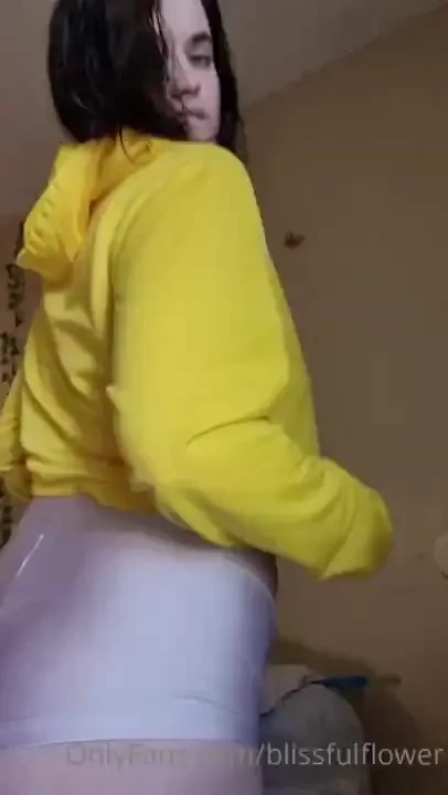 Like when i shake my booty amp show off my body 