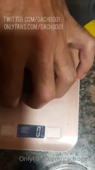 Qual o peso uma vez me falaram 1kg de guisado kkkkkk 