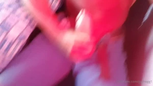 Gozada no bus vindo pra praia fetiche e perigo de algu m ver heheheh