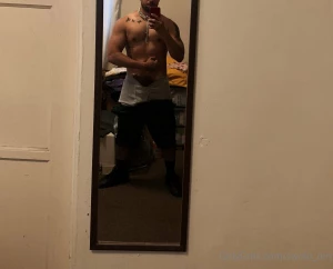 Flexing made me hard as a rock lol