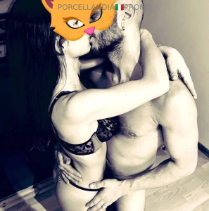 Ciao siamo hotgamers una coppia di milfoni assatanati e pure swingers part 3