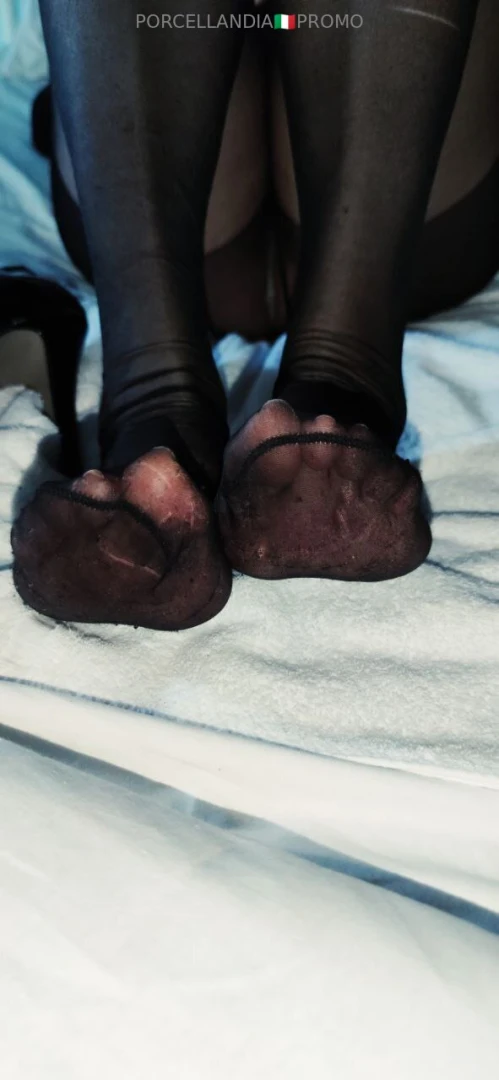 Mistress deasfumy il tuo desiderio il mio controllo ciao schiavo qui part 3 