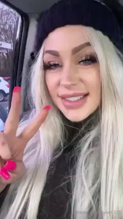 Free premium snap if you join my vip page skyler_xxx 
