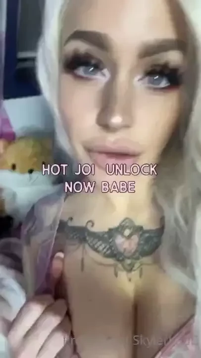 Hot joi unlock and listen to my instructions 