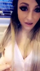 Wanna play feeling so horny right now hit me up skyler_grayxx