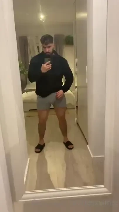 Si eres de los que andas en pantalones en casa eres un aburrido jesxx 