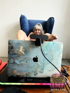 This week you re getting shots treasure cams studio owner