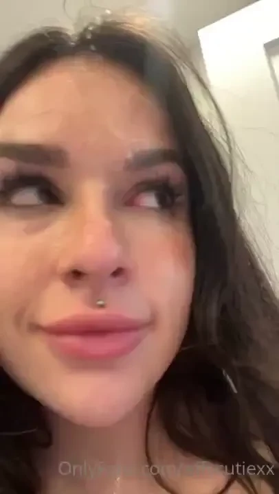 Guys with bad aim strikes again lmao 